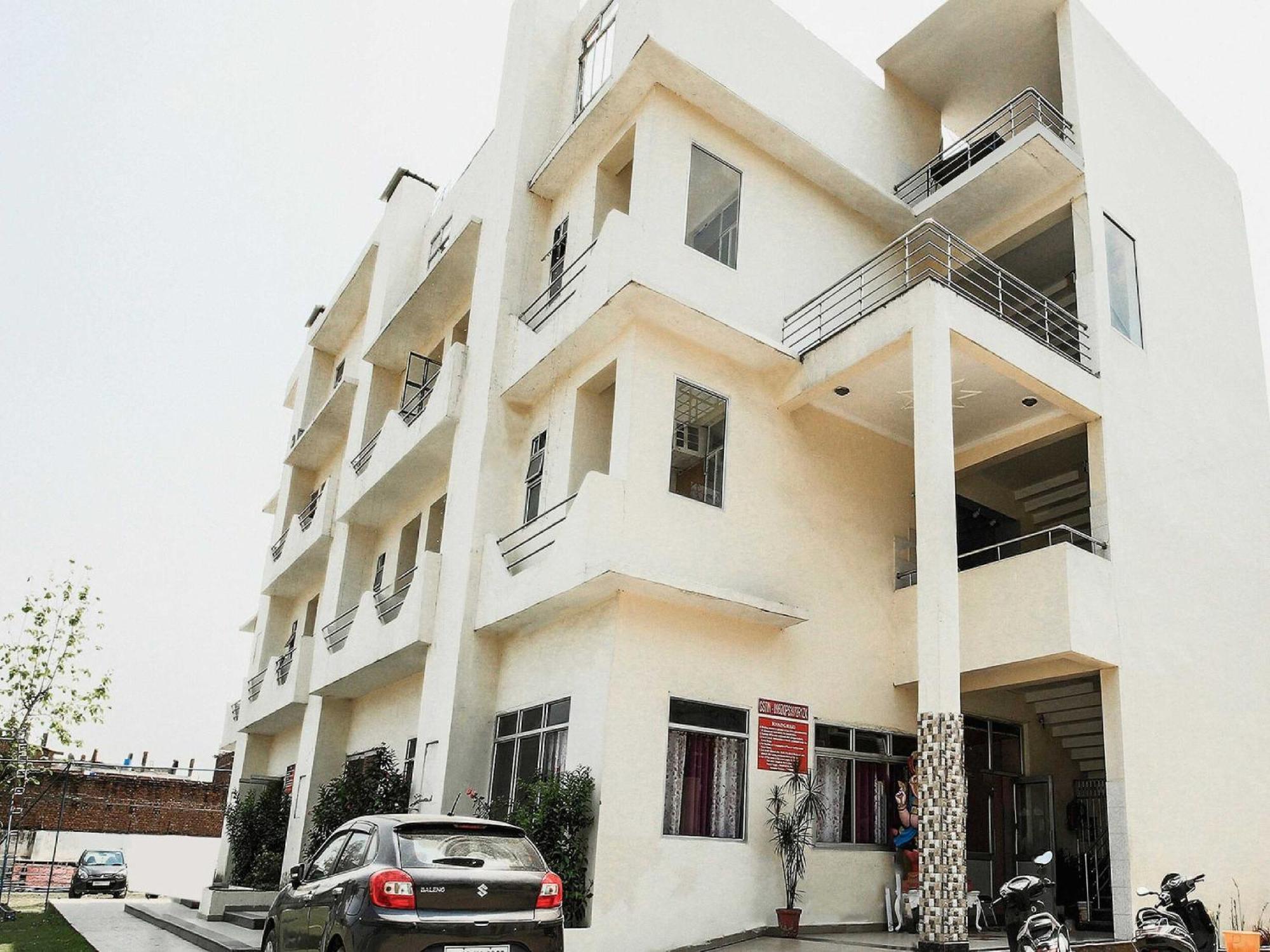 Oyo Flagship 37109 Mangalam Guest House Chinhat المظهر الخارجي الصورة